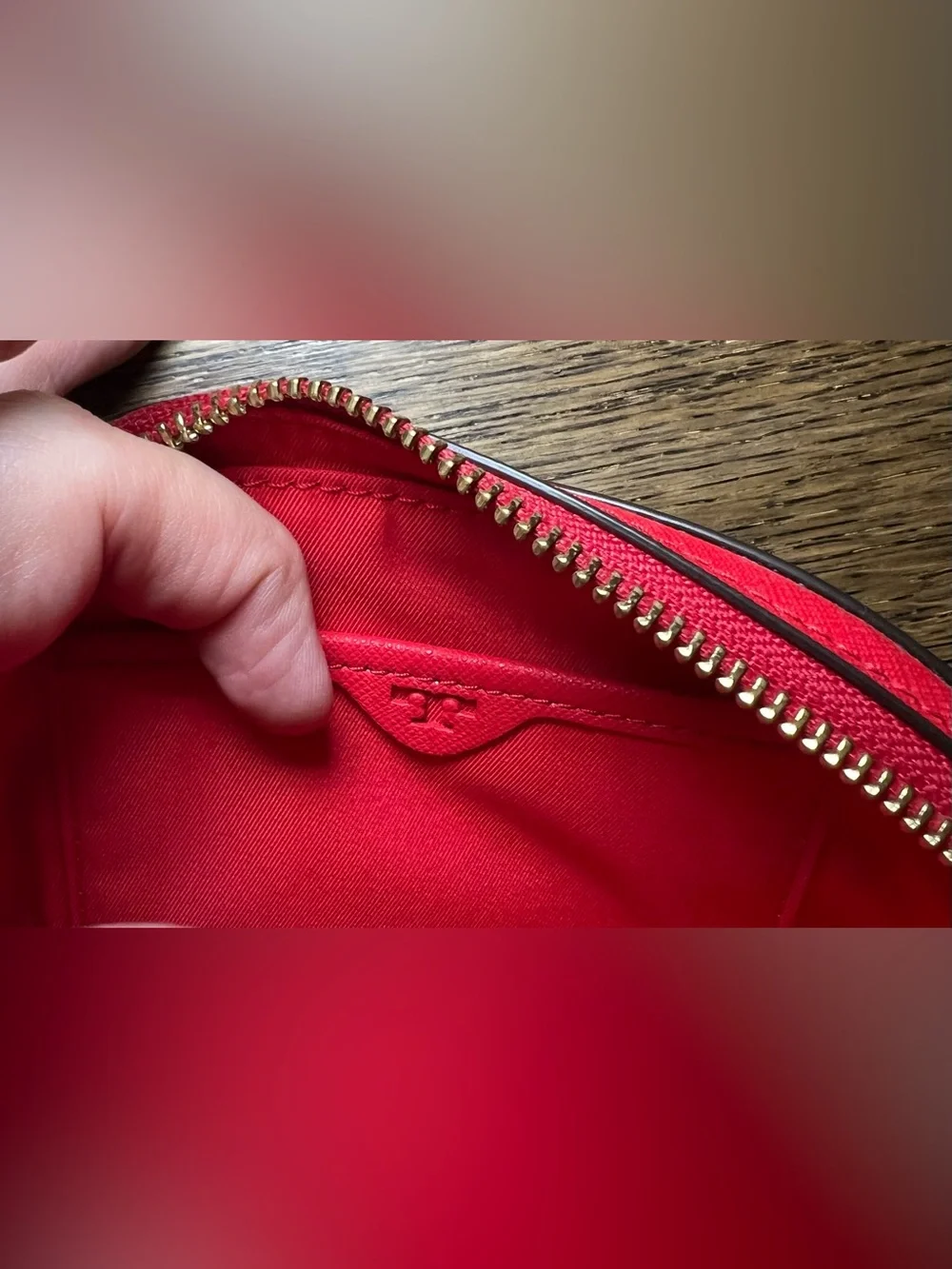 Tory Burch Robinson Small Makeup Bag in Brilliant Red